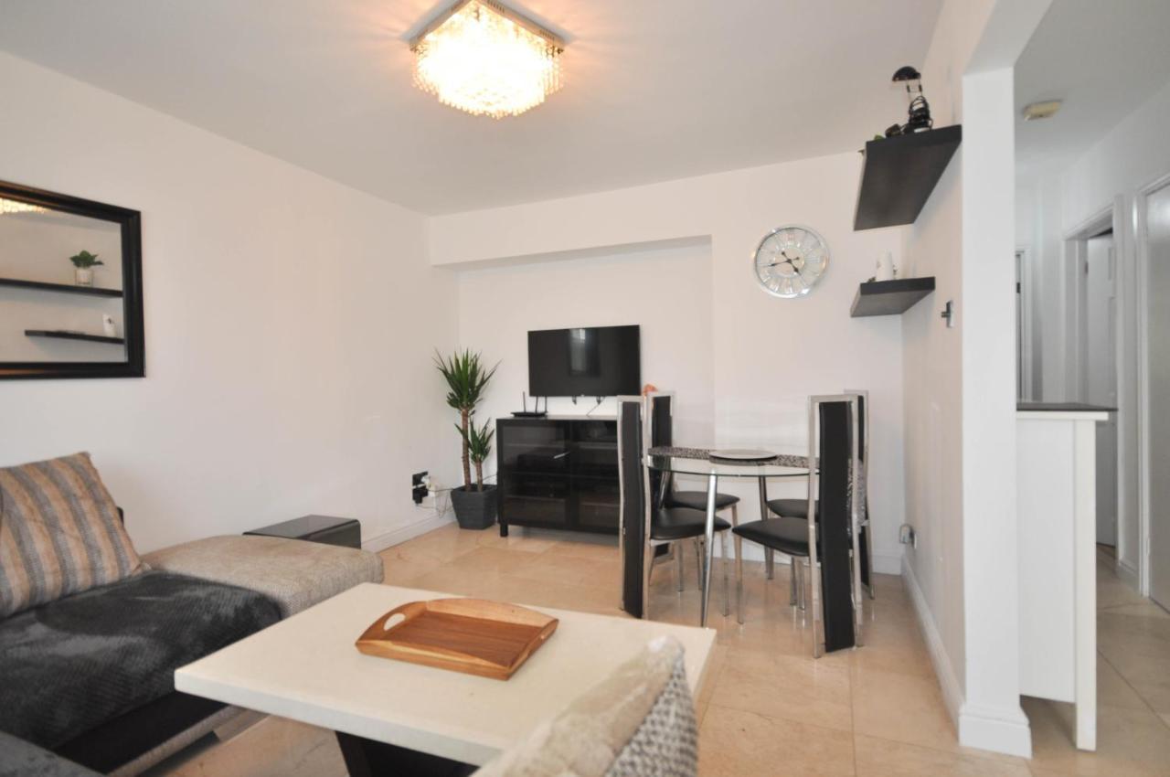 Modern 2 Bed Apartment لوتون المظهر الخارجي الصورة