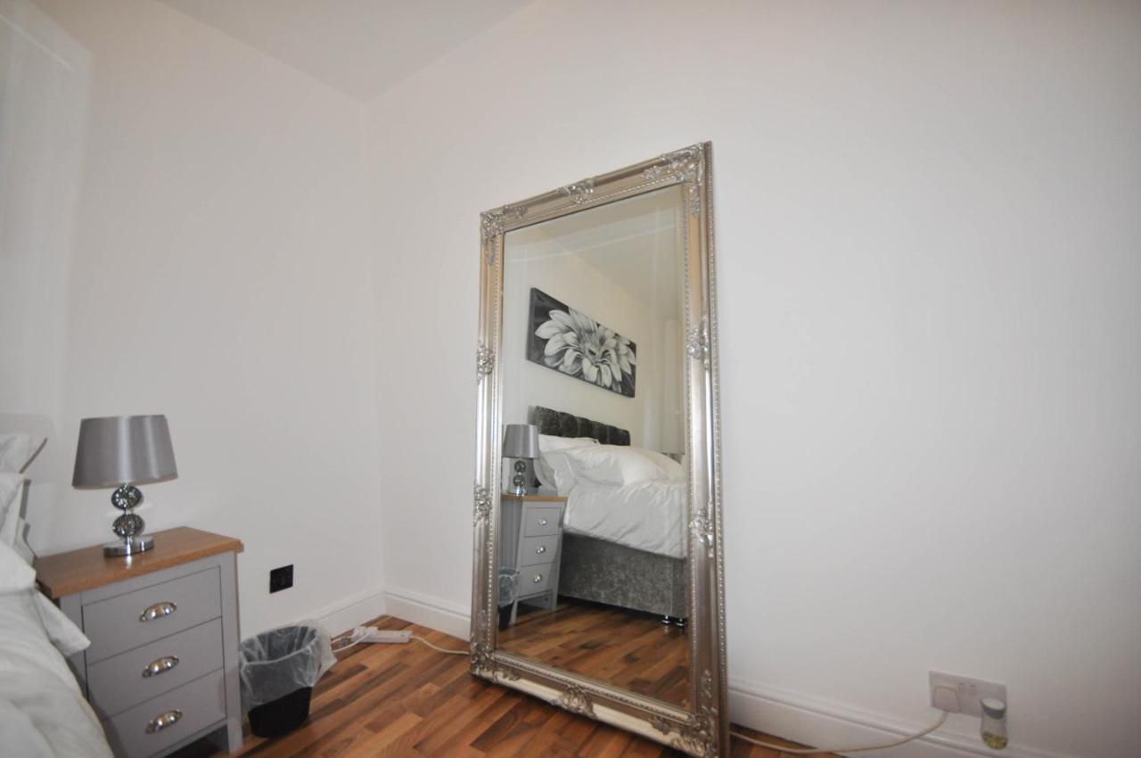Modern 2 Bed Apartment لوتون المظهر الخارجي الصورة